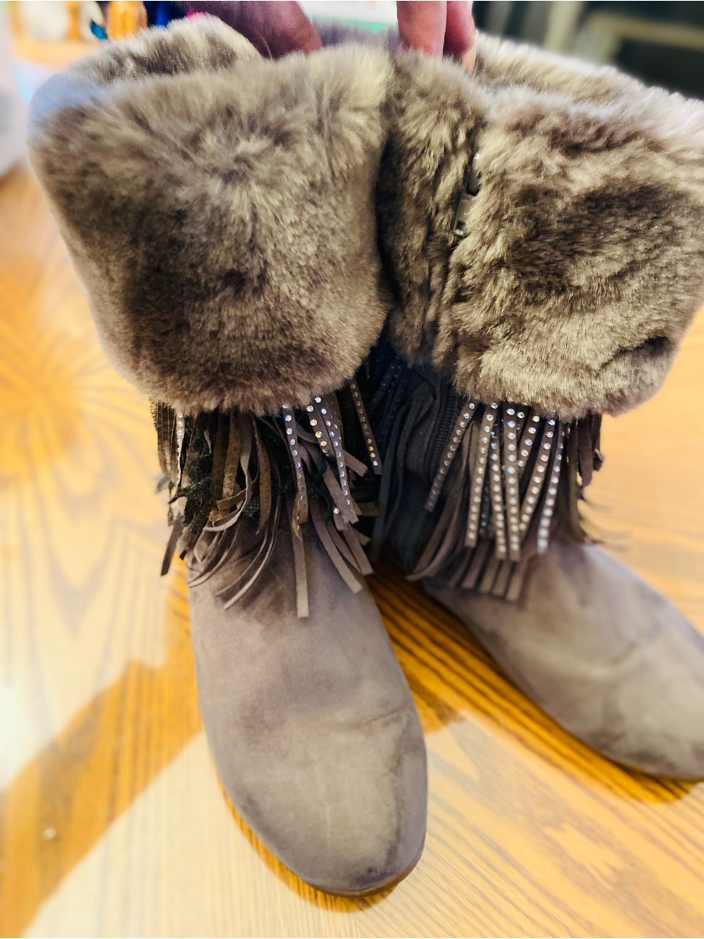 Source Unknown Gray Faux Fur Fringe Suede Winter Boots